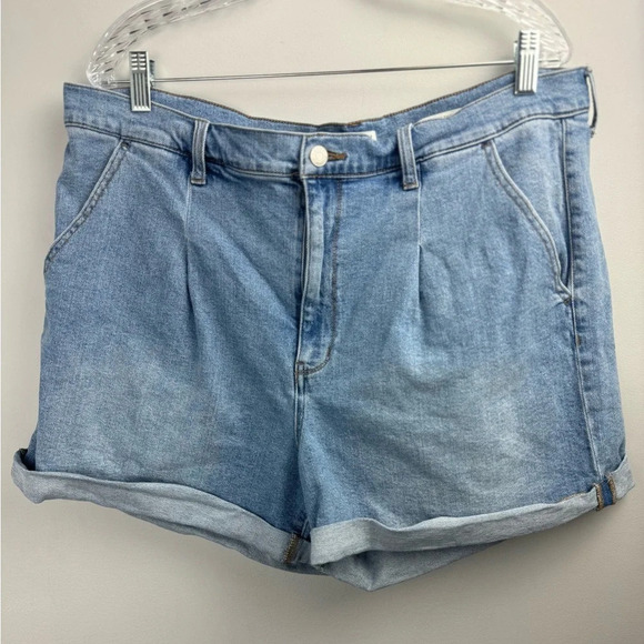 Wonderly High Rise cuffed denim shorts size 18 - Picture 1 of 7